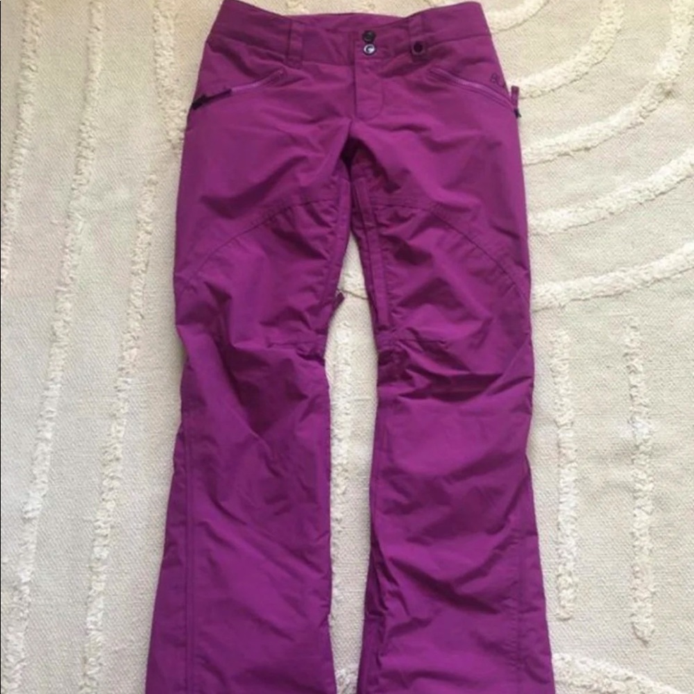 [SOLD] Burton Snowboard Pants (XS) - Picture 3 of 16